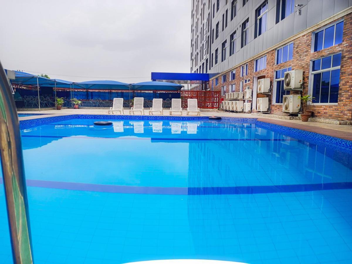 Beland Hotel Owerri Buitenkant foto